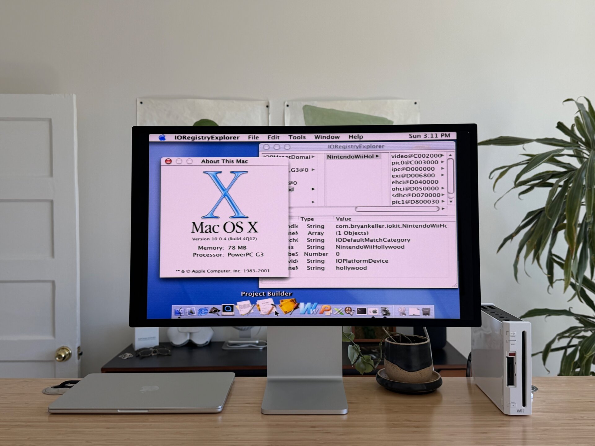 Mac OS X 10.0.4 running on a Nintendo Wii